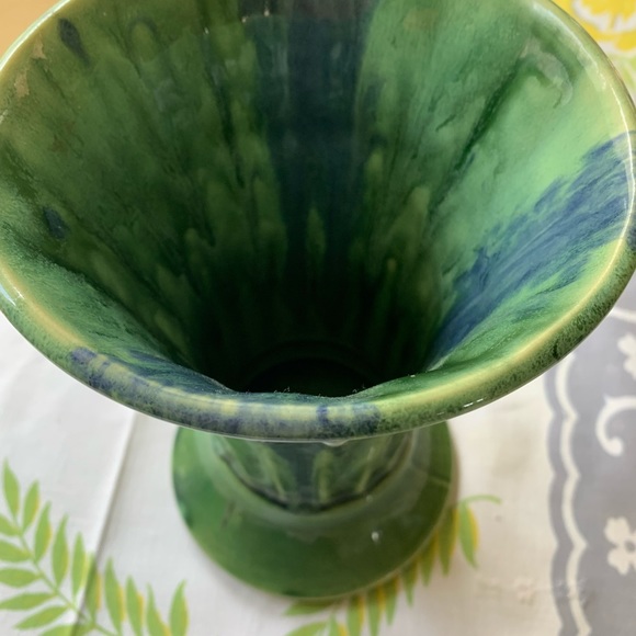 McCoy flower vase - Picture 5 of 10